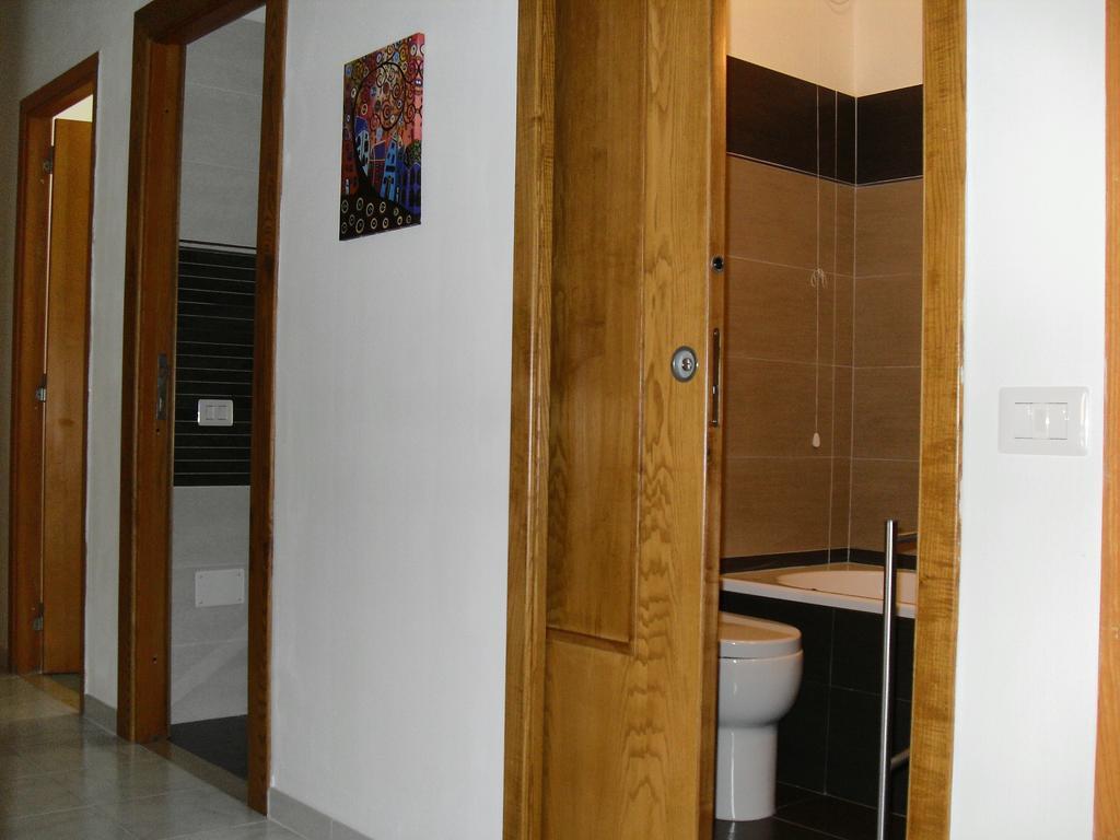 Flamingo B&B Cagliari Bagian luar foto